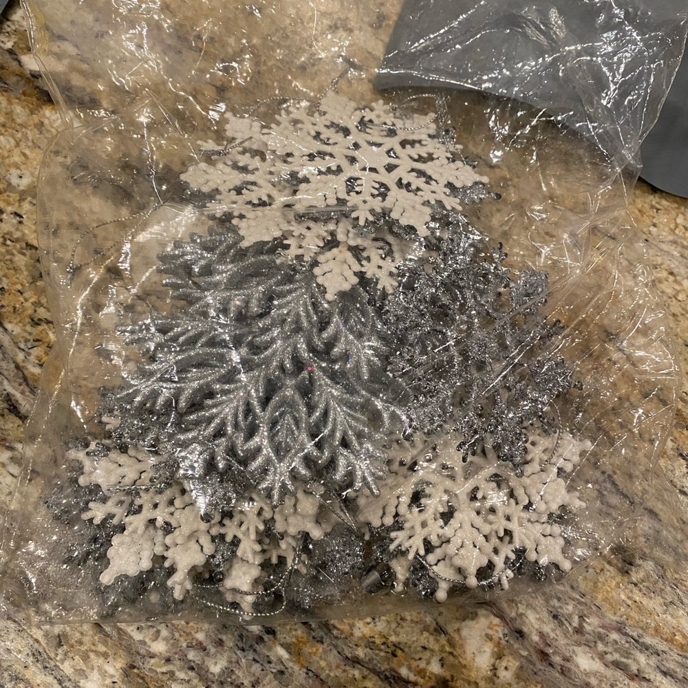 Christmas snowflake ornaments!